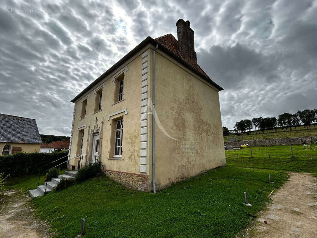 Maison à HUCQUELIERS