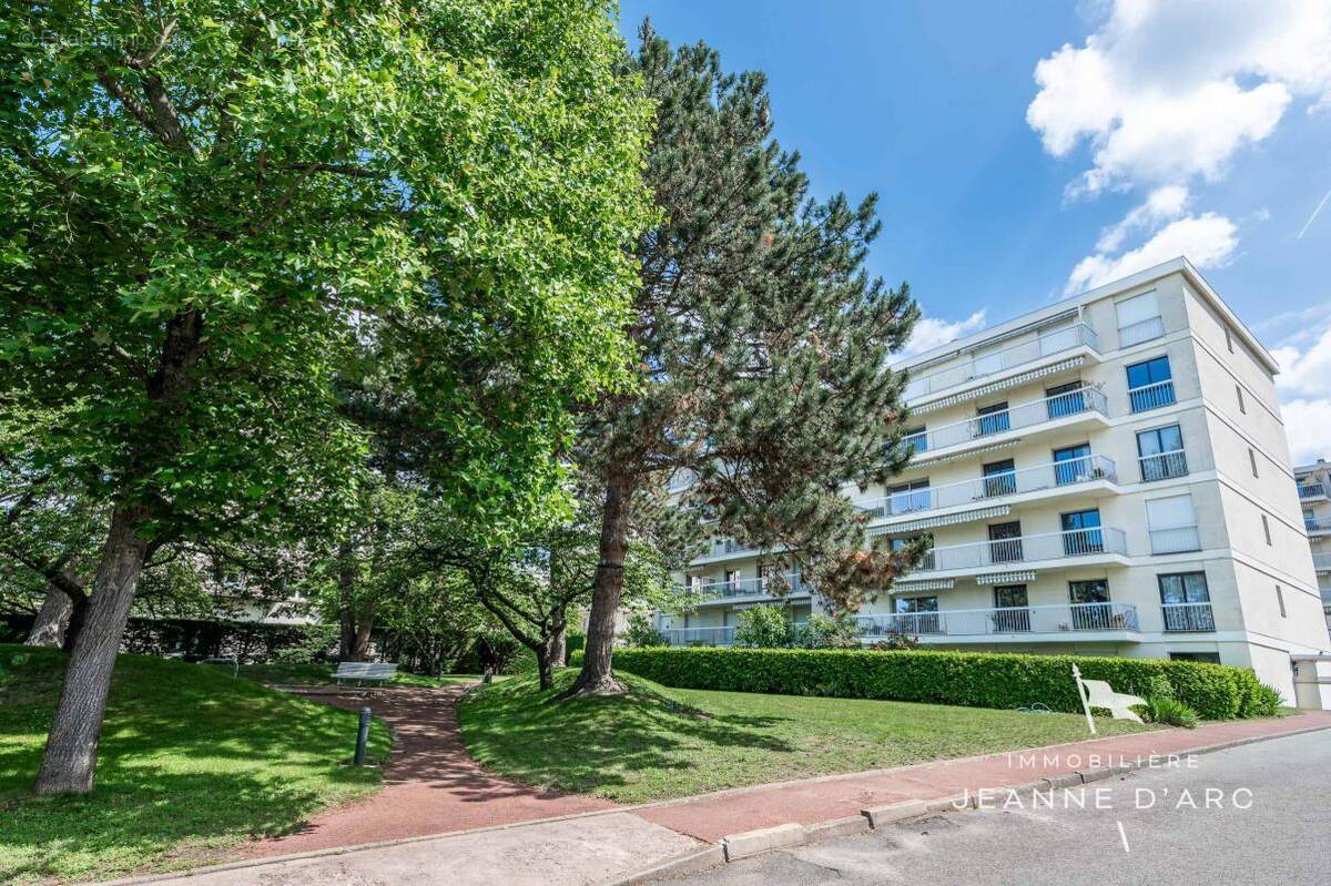 Appartement à VERSAILLES