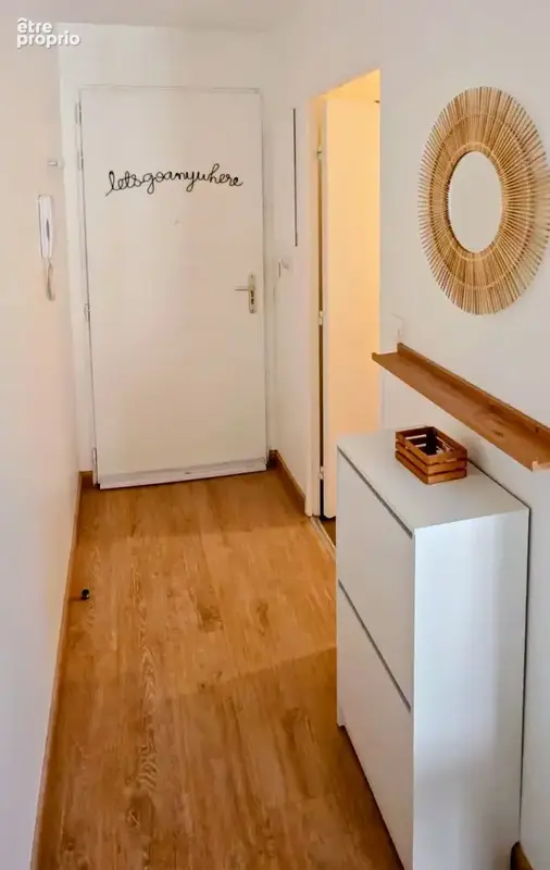Montévrain : Grand studio de 32m2 avec extérieur et parking - photo 4