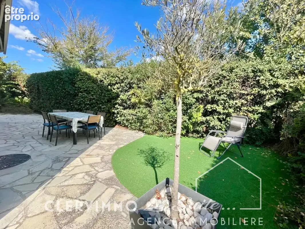 Maison T4 Les Camoins avec piscine - Terrain 289m2 - photo 4