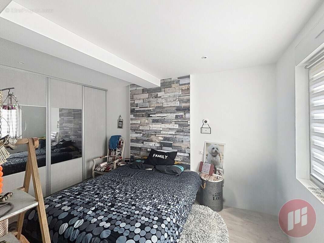Maison 107 m² à Dampniat  - photo 8