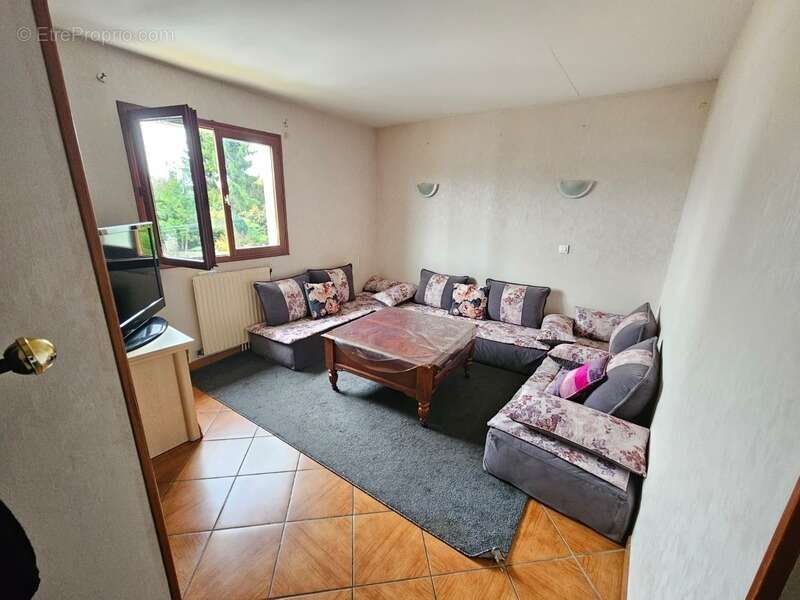 Maison à RIS-ORANGIS