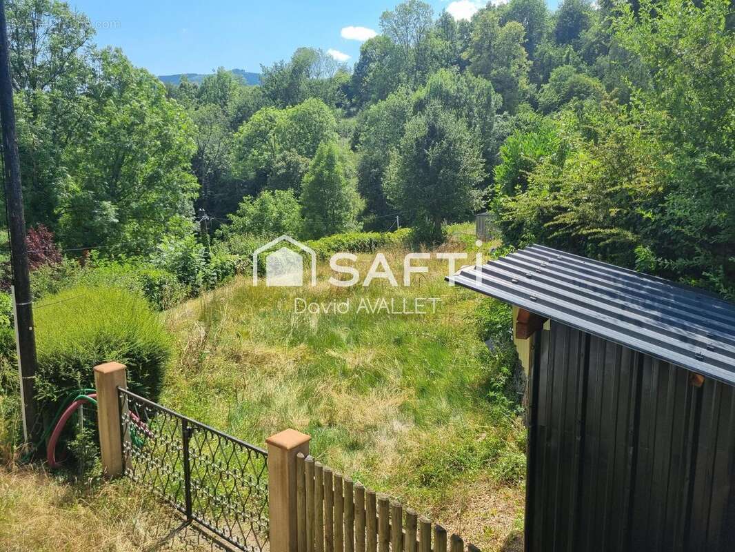 Terrain 956 m² à Seix  - photo 2
