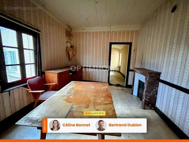 Maison à SAINT-JEAN-DES-OLLIERES