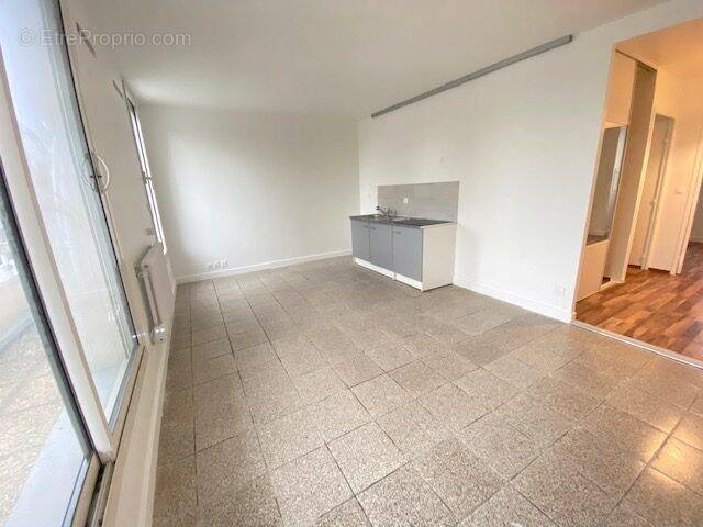 Appartement à MONTIGNY-LE-BRETONNEUX