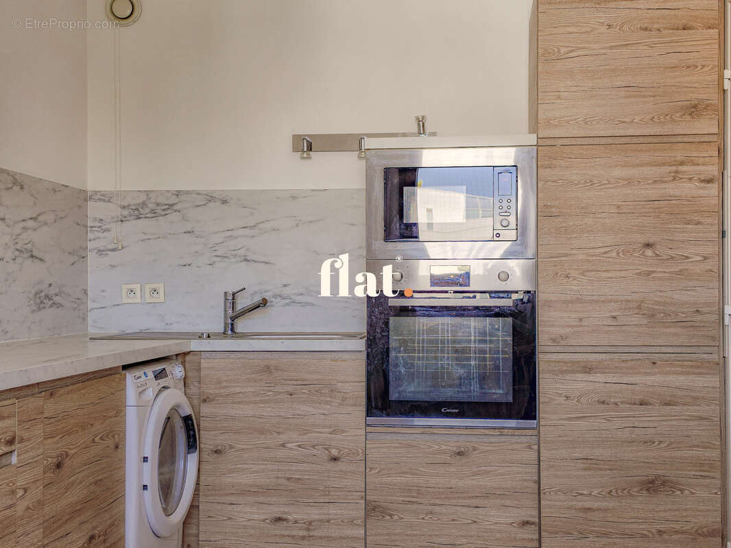 Duplex T2  54 m2/ 5e et dernier étage / Quai Magellan - photo 11