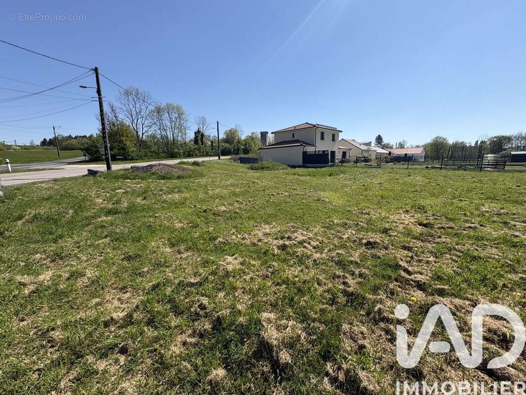 Photo 3 - Terrain à TRONVILLE-EN-BARROIS