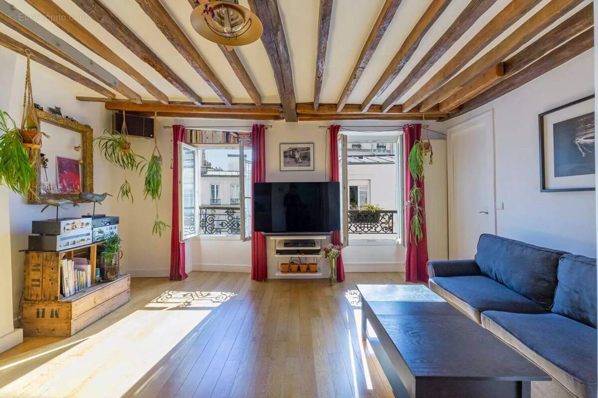 Appartement à PARIS-18E