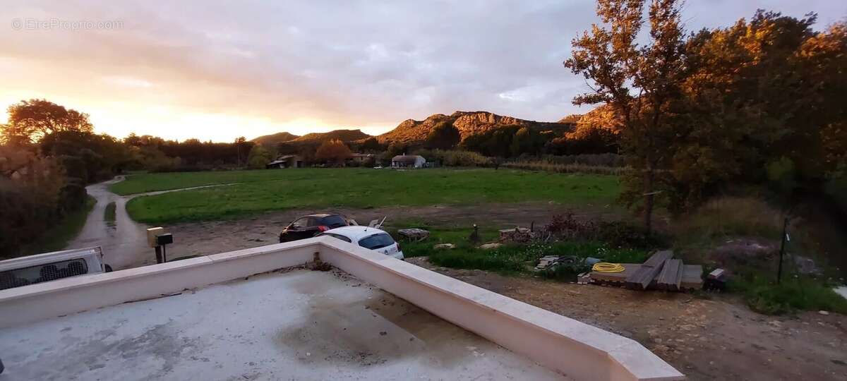 Maison à PELISSANNE