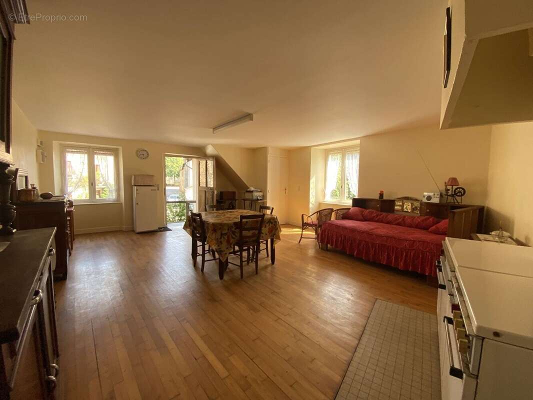 Maison 94 m² à La Selve  - photo 5
