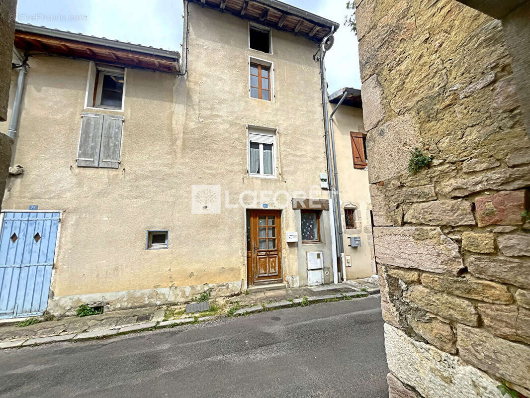 Maison à SAINT-AMOUR