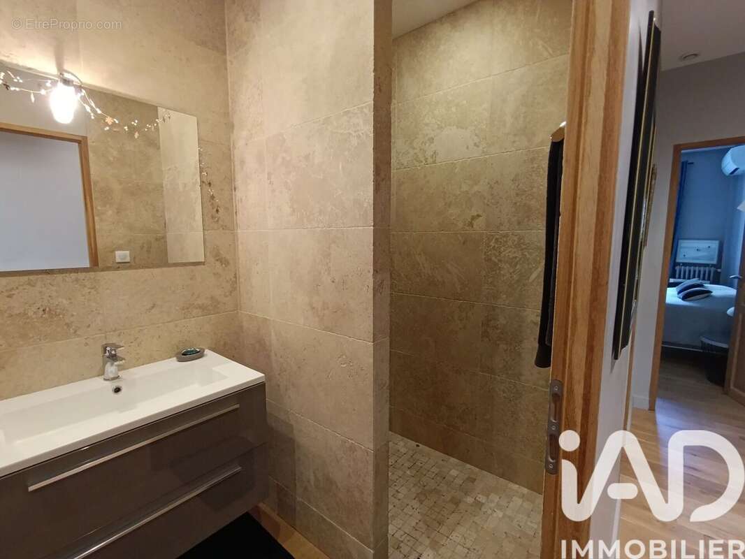 Photo 8 - Appartement à MARSEILLE-8E