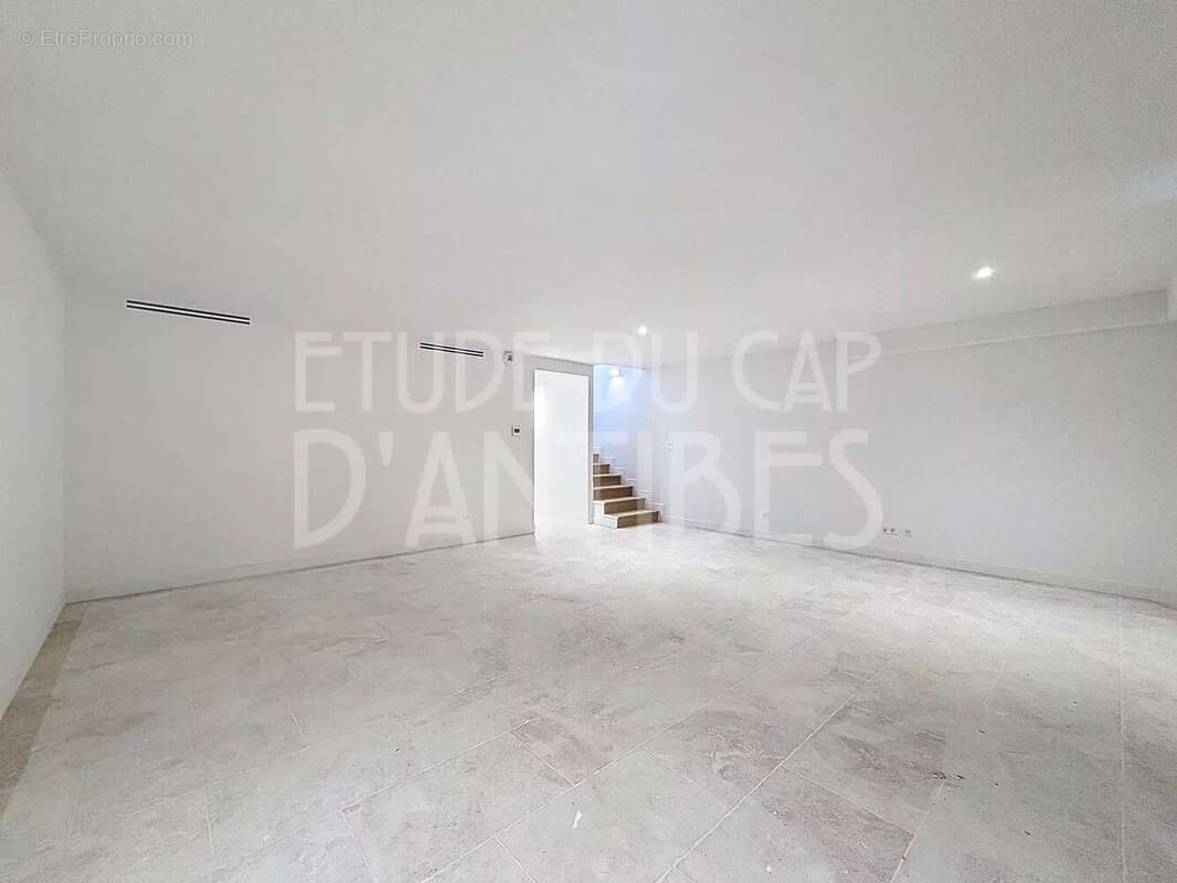 Cap d'Antibes  Versant Ouest - photo 18