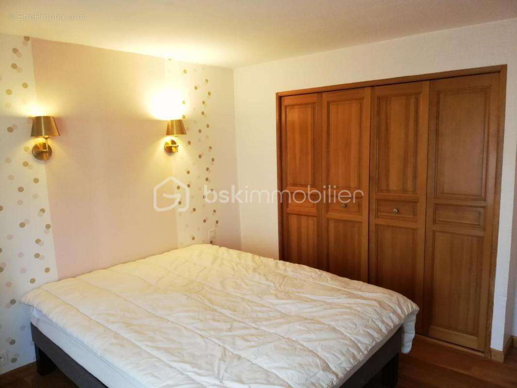 Maison à FLEURY-LA-VALLEE