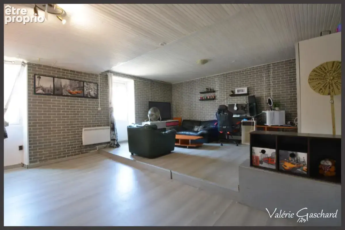 Maison en pierre de caractère (235 m²) – Dépendances, Jardin & Piscine à  SAINT ANTOINE DE BREUILH (24) - photo 8