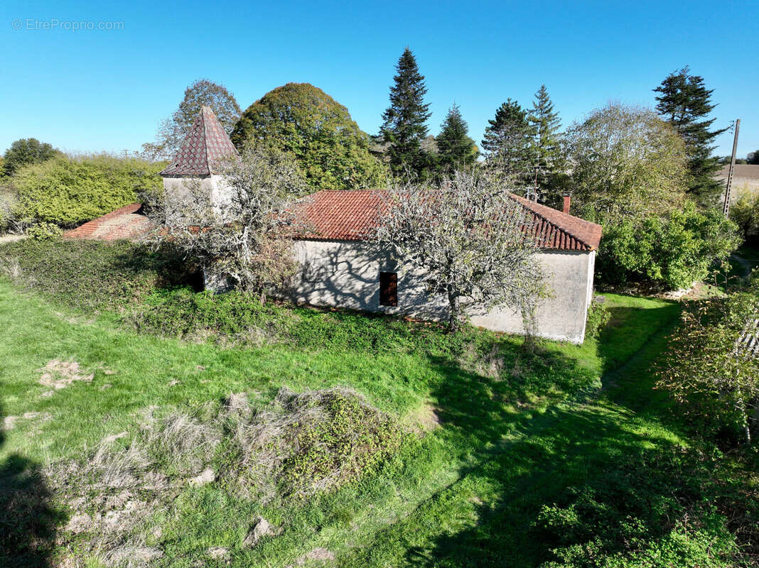 Maison à CASTELLA