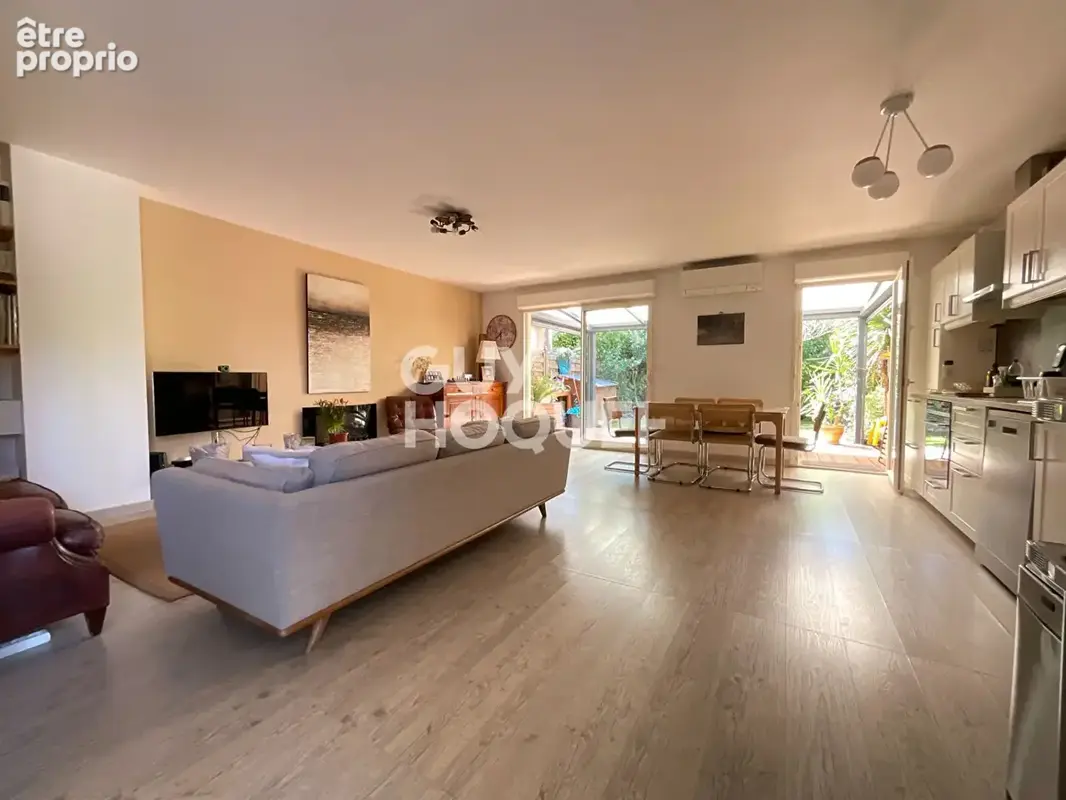Duplex L'Isle-sur-la-Sorgue partage des eaux 106 m2 - photo 5