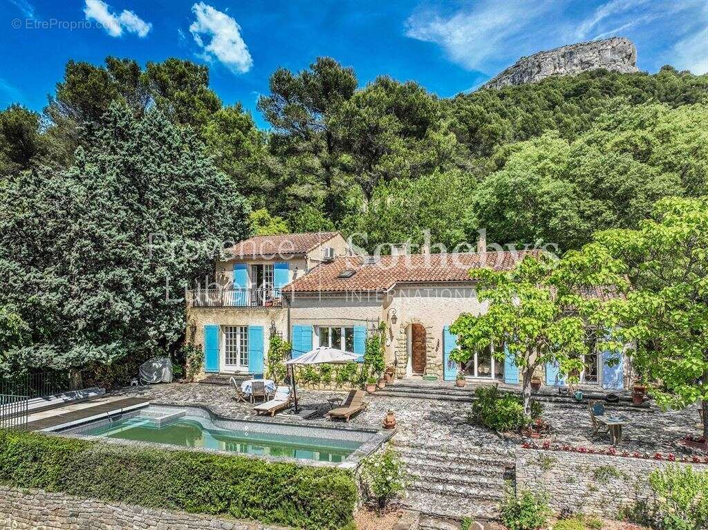 Maison à FONTAINE-DE-VAUCLUSE