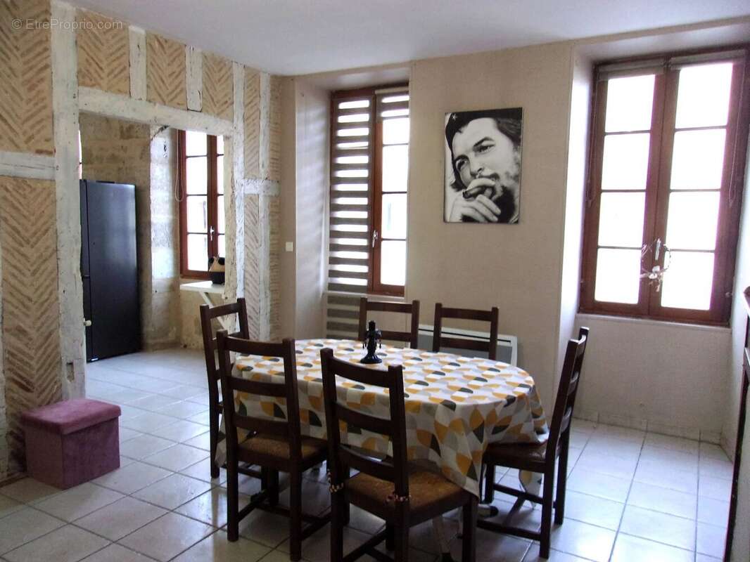 Maison à LEVIGNAC-DE-GUYENNE