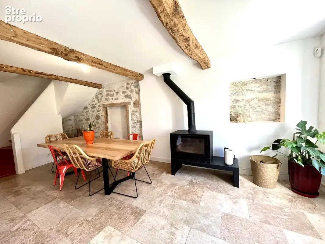 Carcassonne: Maison entièrement rénovée avec jardin et piscine - photo 2