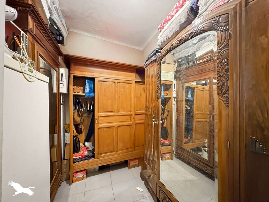 Appartement à MARSEILLE-1E