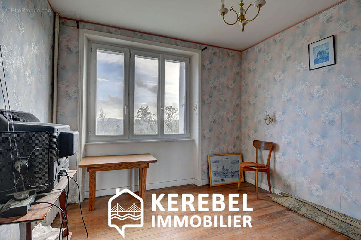 Maison à LOGONNA-DAOULAS