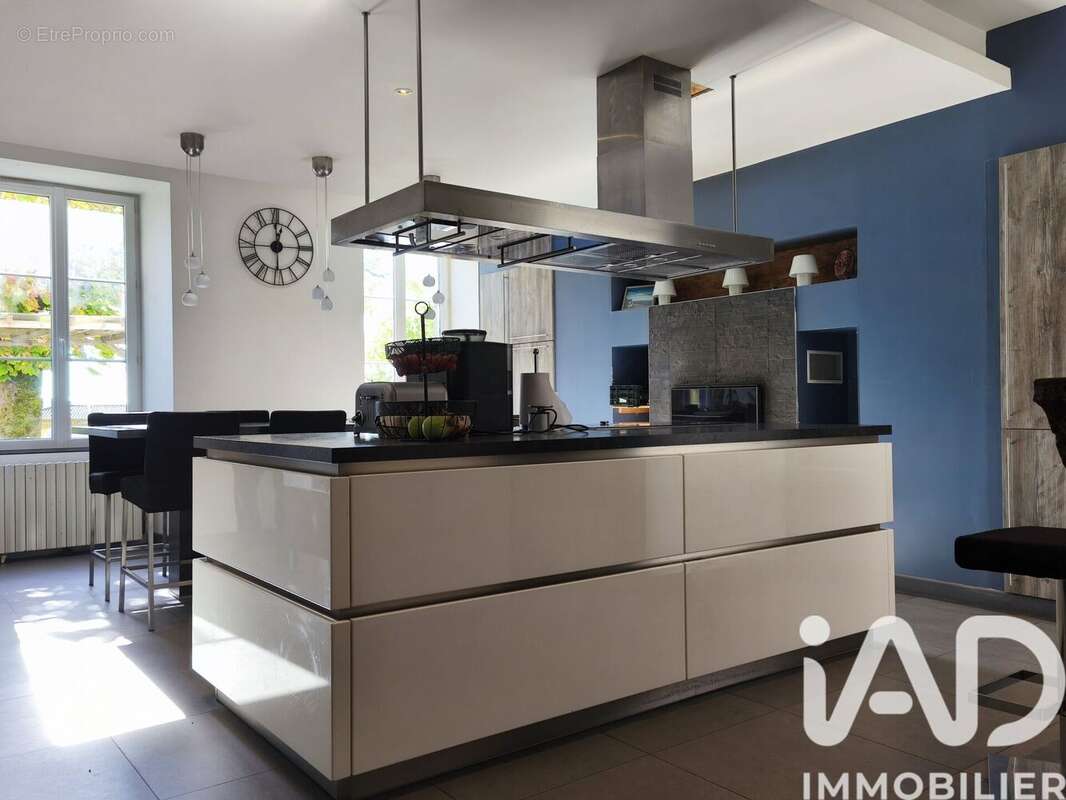 Photo 3 - Maison à JUSSAC