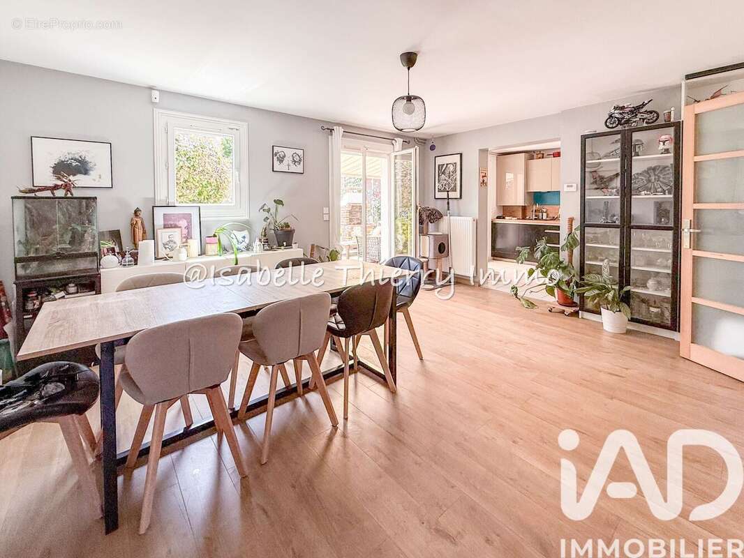 Photo 2 - Maison à LEUVILLE-SUR-ORGE