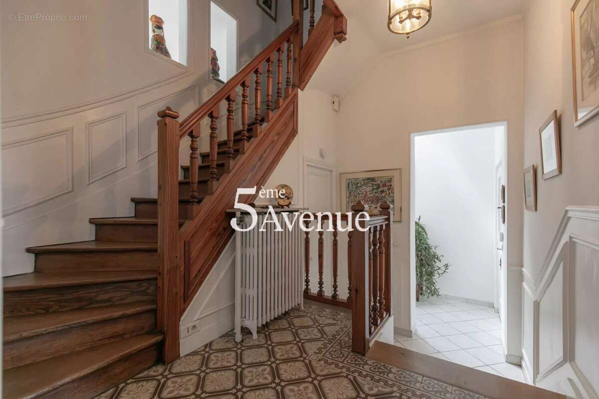 Maison à SAINT-MAUR-DES-FOSSES