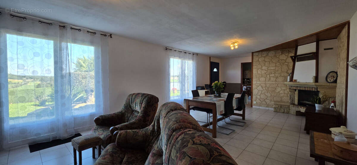 Maison à TAIZE-AIZIE