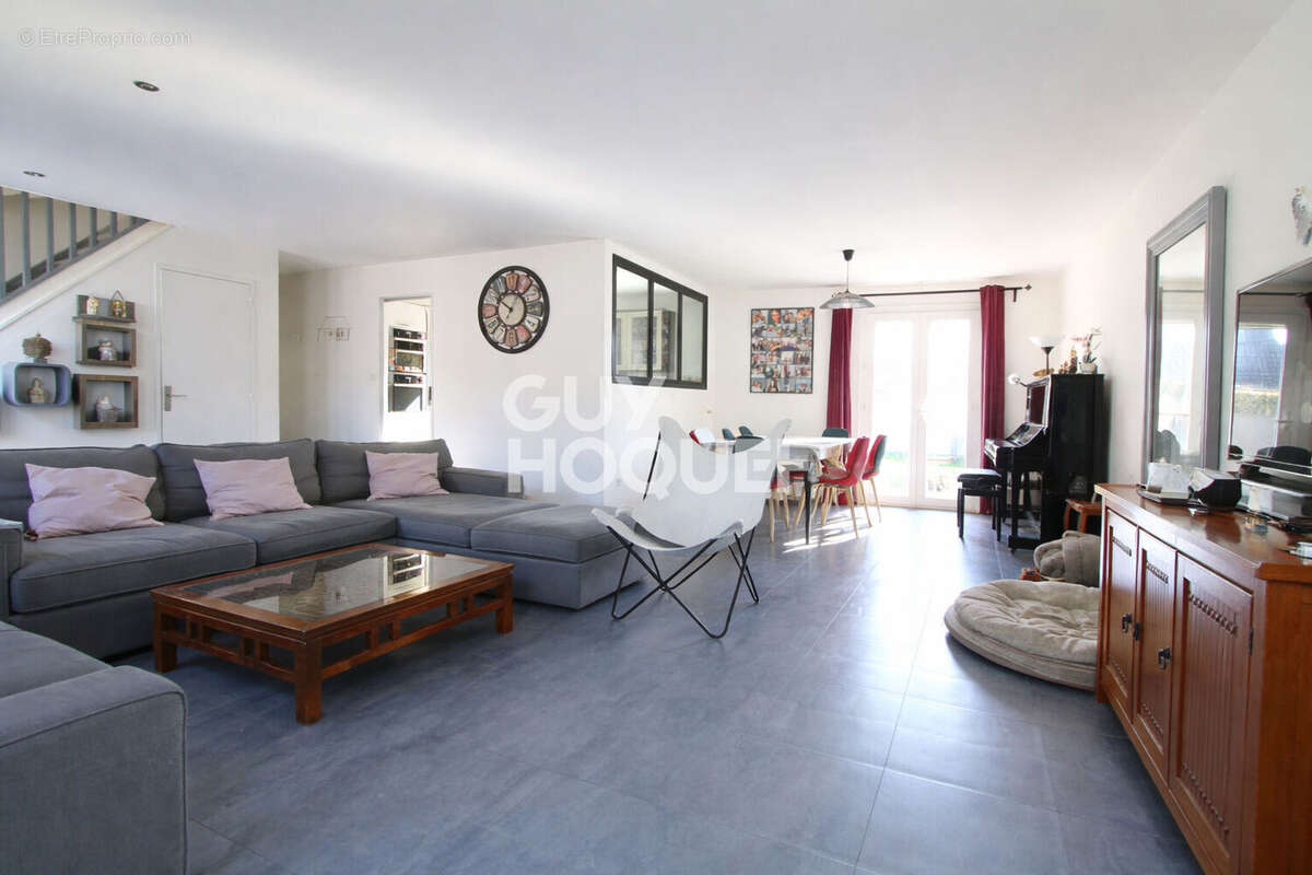 Maison à BRIE-COMTE-ROBERT