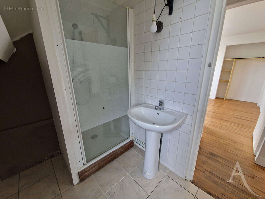 Maison à MONDEVILLE