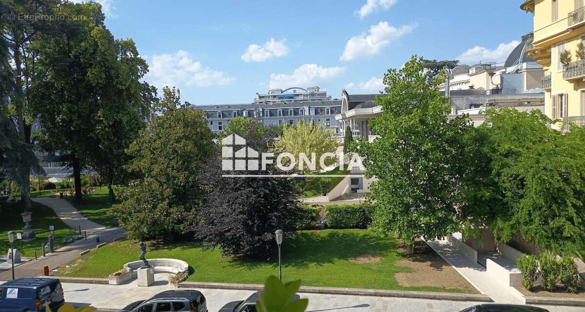 Appartement au charme haussmannien de 103m2 avec stationnement, cave en plein centre ville Aixois - photo 3