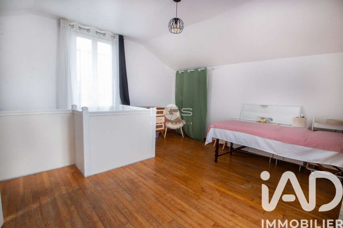 Photo 8 - Maison à ROISSY-EN-BRIE