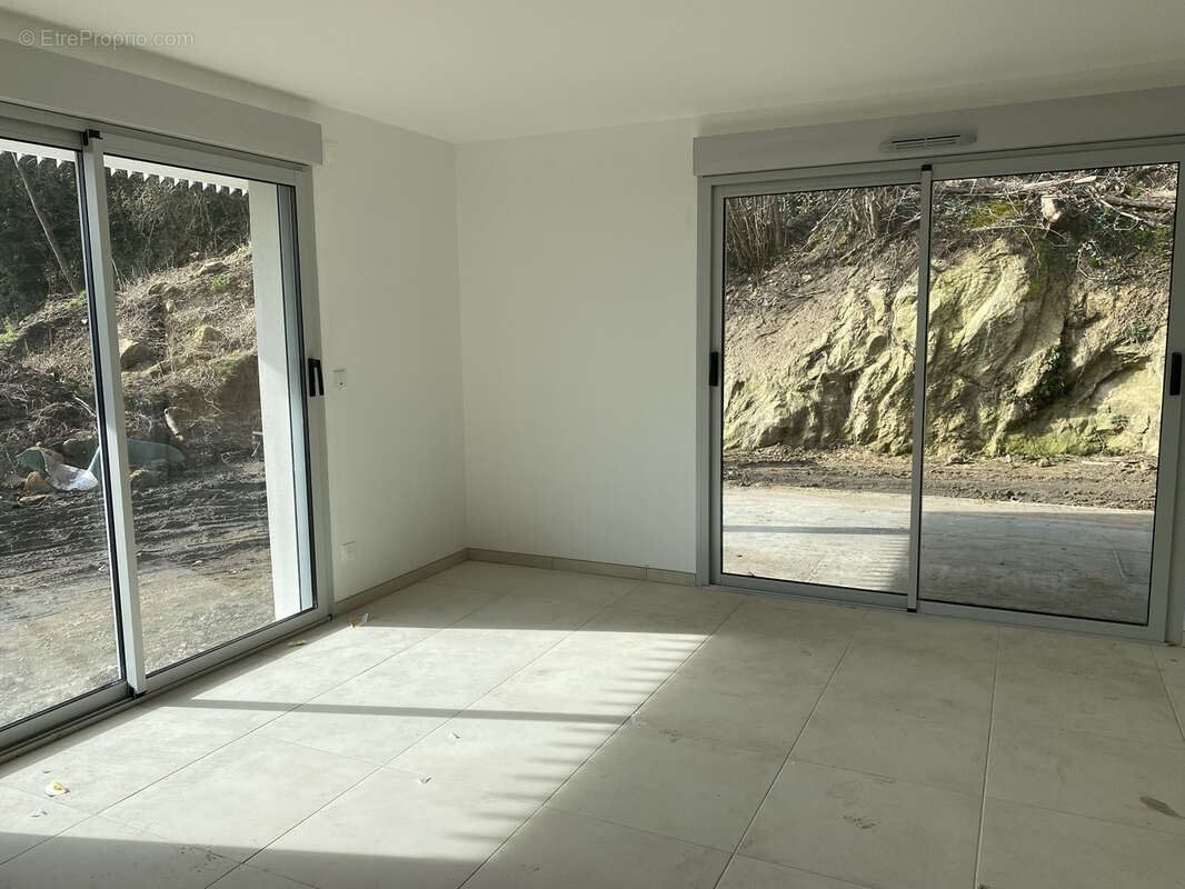 Appartement à SAINT-ETIENNE