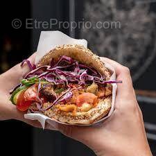 Commerce à VALBONNE