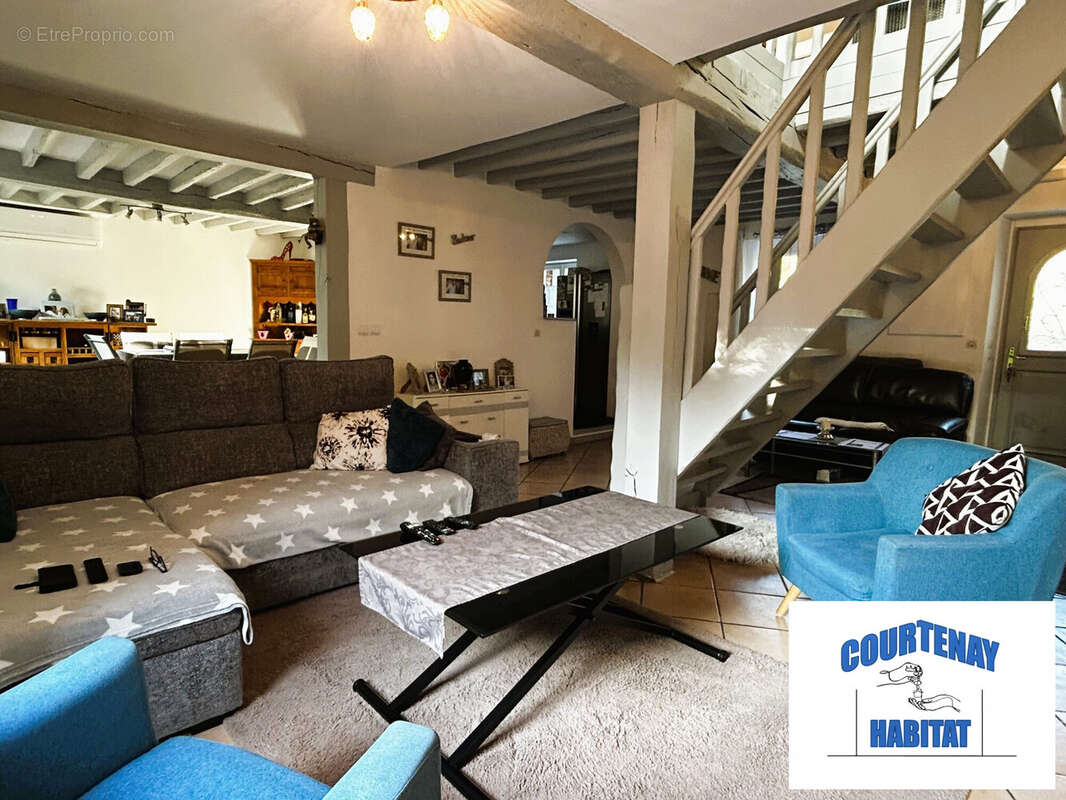 Maison à SAVIGNY-SUR-CLAIRIS