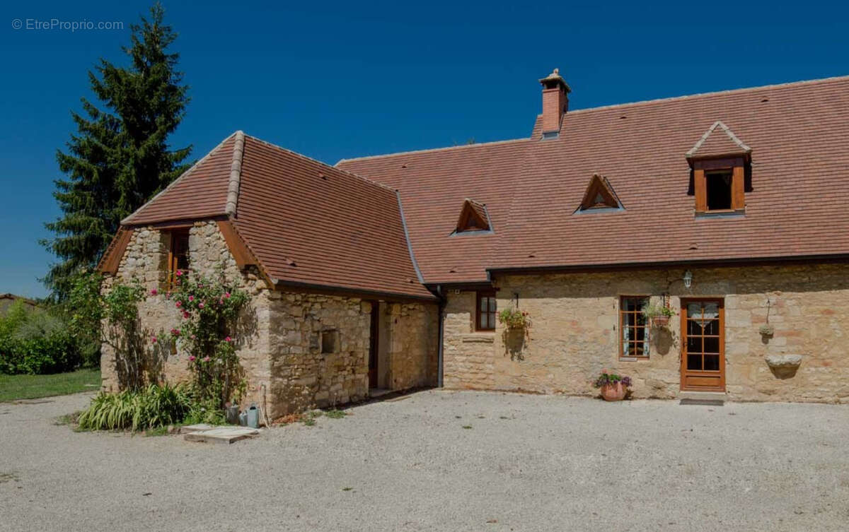 Maison à LES EYZIES-DE-TAYAC-SIREUIL