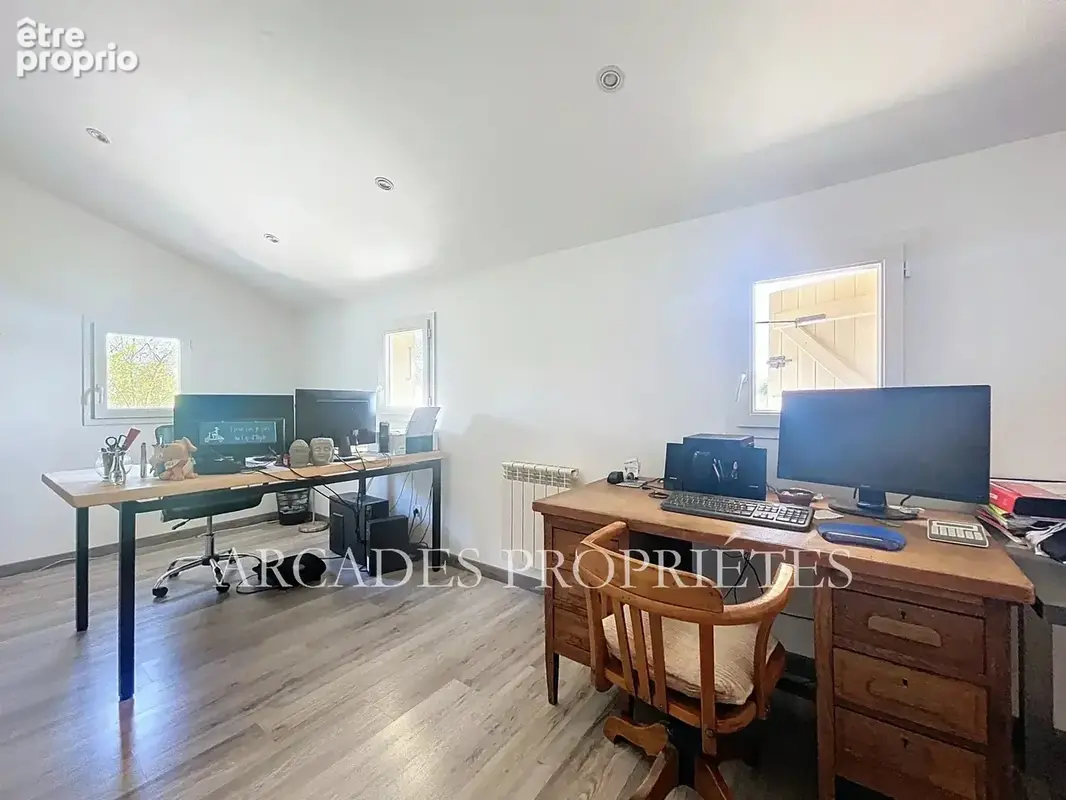 PROPRIETE Grande MAISON sur terrain paysagé - photo 12