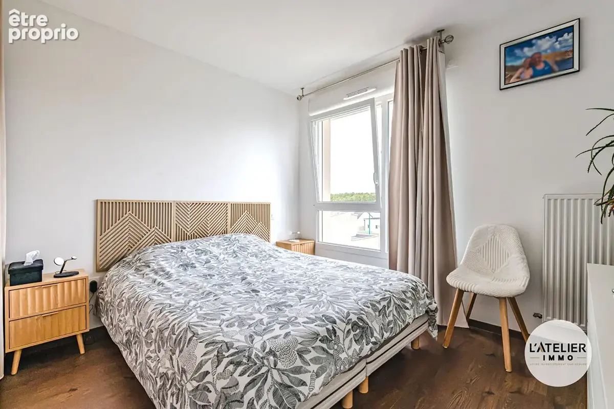 T2 récent avec balcon - 43 m² - 1er et dernier étage - 2 places de parking - photo 7