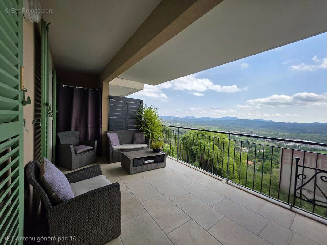 Appartement à MONTAUROUX