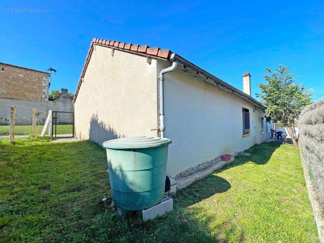 Maison à VILLAMBLARD