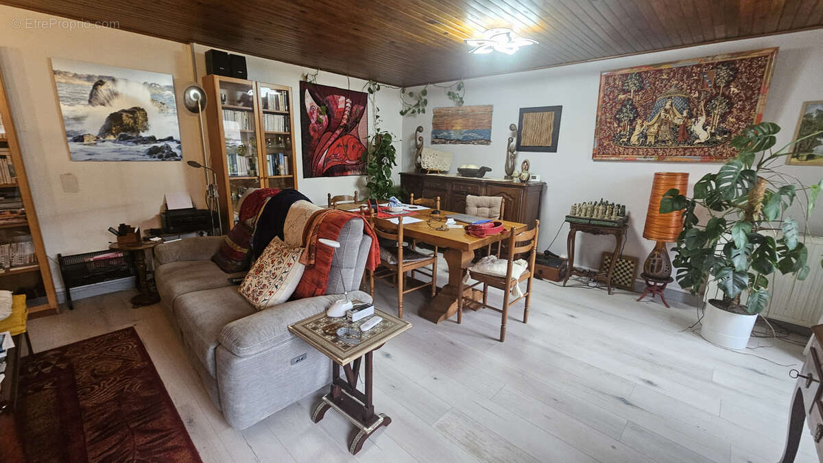 Maison à MORTEMART