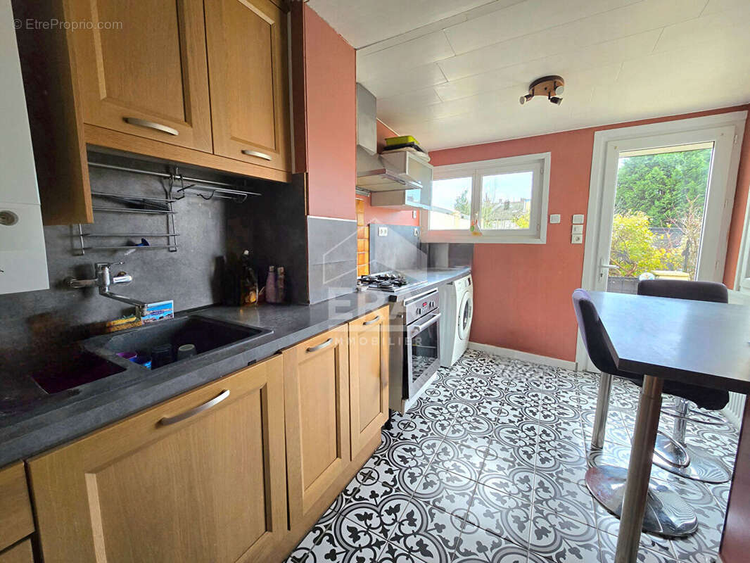 Maison à SAINT-MARTIN-BOULOGNE