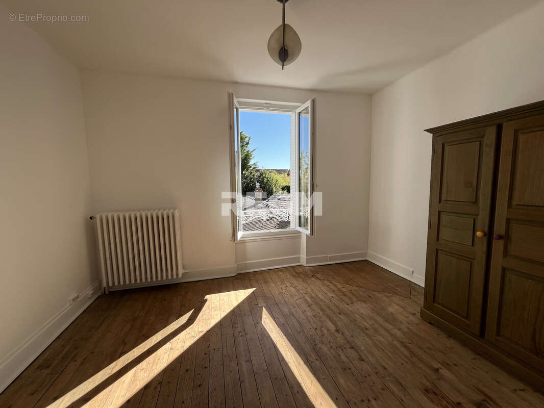 Maison à MALESHERBES
