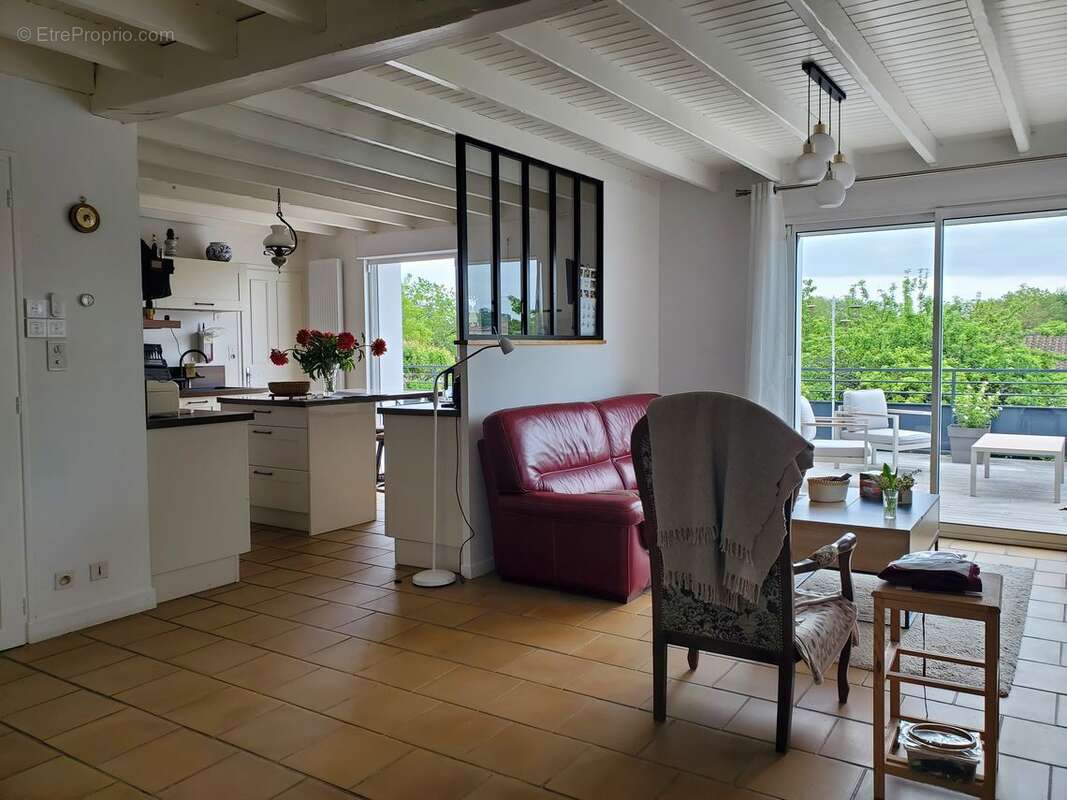 Maison à CHAMPNIERS
