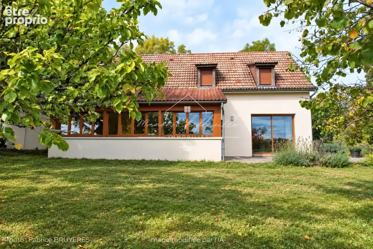 Maison de 200m² – 7 pièces - CHALVIGNAC (15) - photo 11