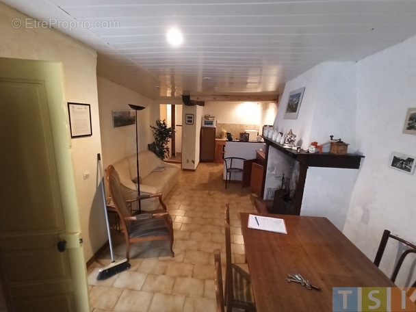 Maison à SAINT-BEAT