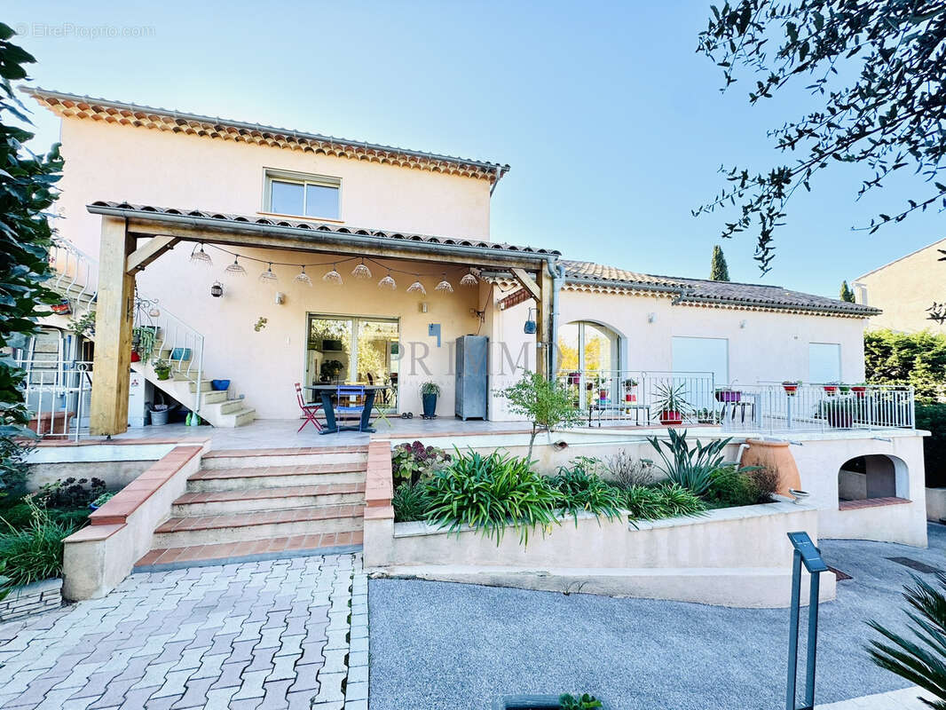 Maison à FREJUS