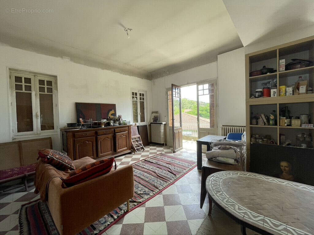 Maison 241 m² à Saint-Ambroix  - photo 6